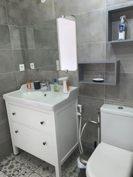 Maison Familiale Centre Dijon Villa Екстериор снимка