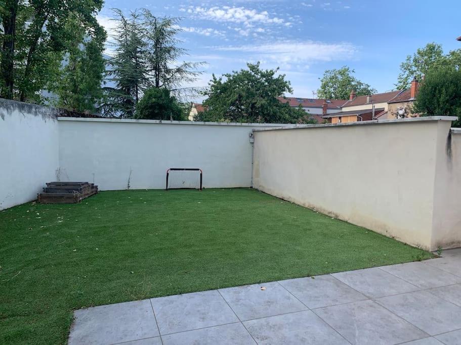 Maison Familiale Centre Dijon Villa Екстериор снимка